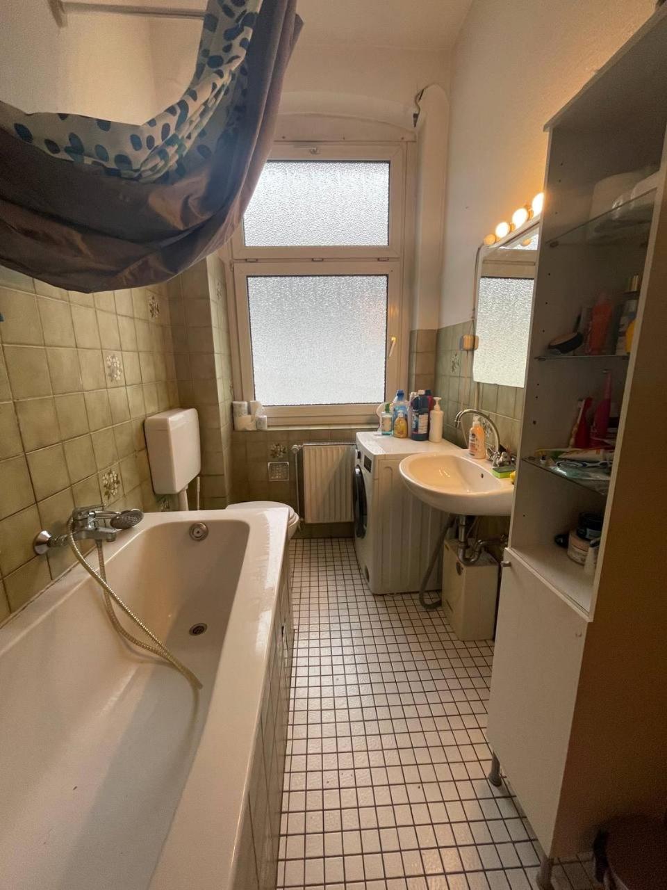 Lovely Room In Duesseldorf Nearly Duesseldorf Hbf ภายนอก รูปภาพ